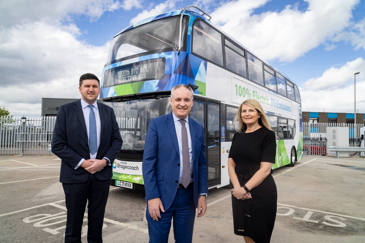 Minister for Just Transition <a href="/RichardLochhead/">Richard Lochhead</a> joined <a href="/ADLbus/">Alexander Dennis</a> to hand over the 1000th electric bus to <a href="/StagecoachBBird/">Stagecoach Bluebird</a>.

During the visit he saw the new #EV charging hub at Stagecoach’s #Aberdeen Tullos depot.

Read more ➡ alexander-dennis.com/media/news/202…

#ScottishBusWeek #LetsDoNetZero