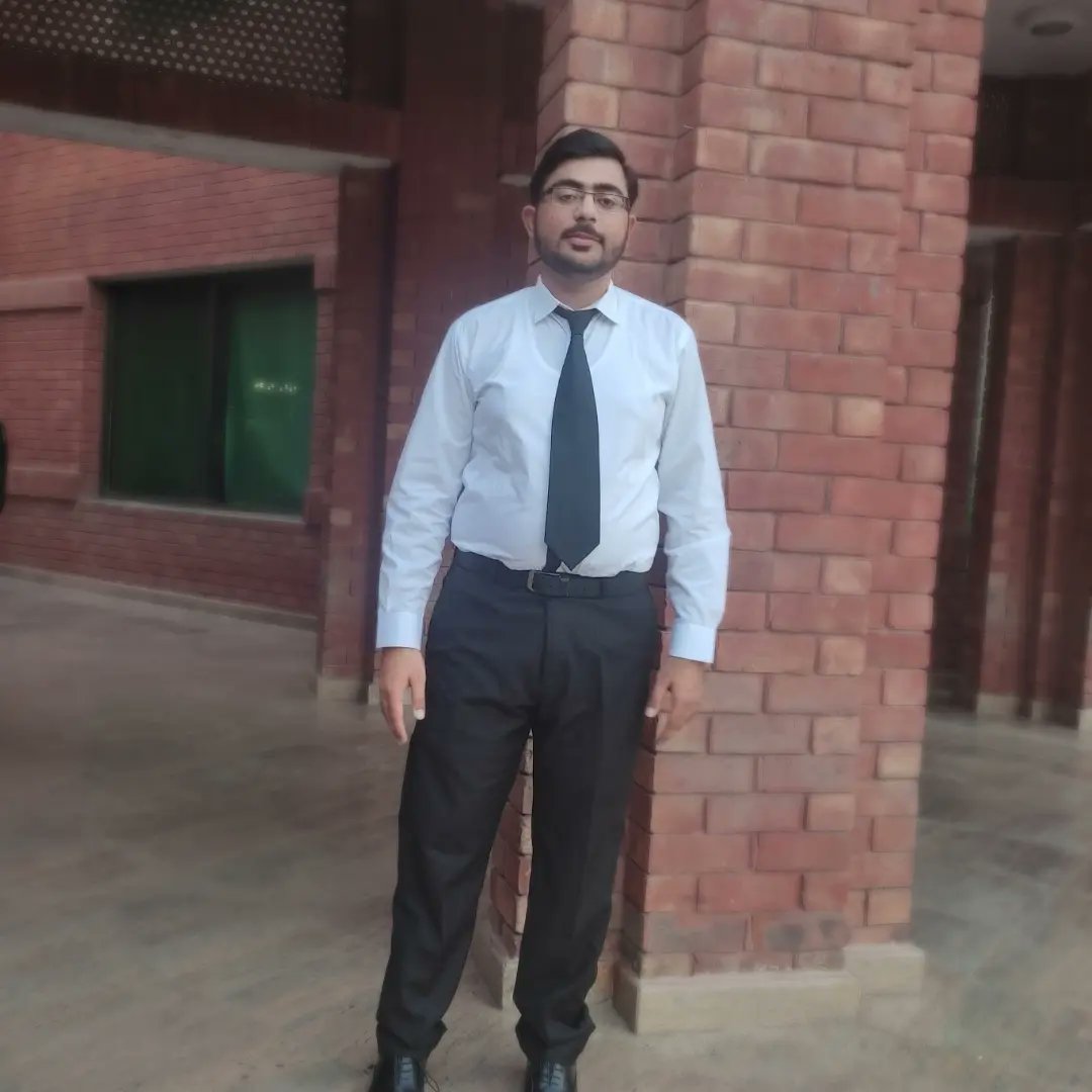 sheikhzada52's tweet photo. #2nd_Semester
#Group_Presentation https://t.co/bmOo45bbct