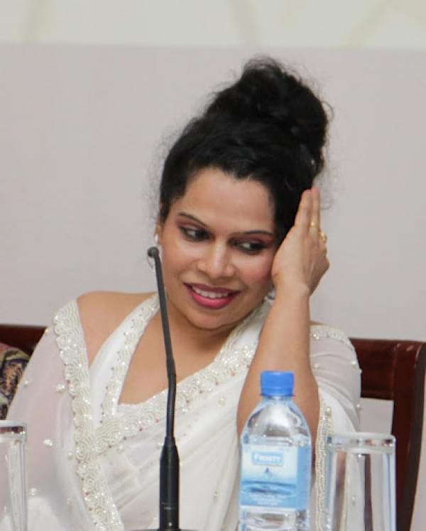 මෙයා ඉන්න හිර කූඩුවට මාවත් ගිහින් දාන්න අයියෝ 😪