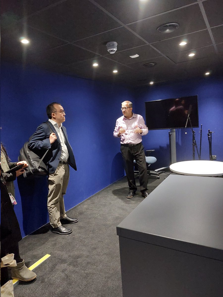 ProfCSchofield's tweet image. Excited to be showing @WolvesEsports @Wolves around our incredible industry standard high spec @wlv_soa #ScreeSchool #esports #Wolverhampton #employability #creative 📽