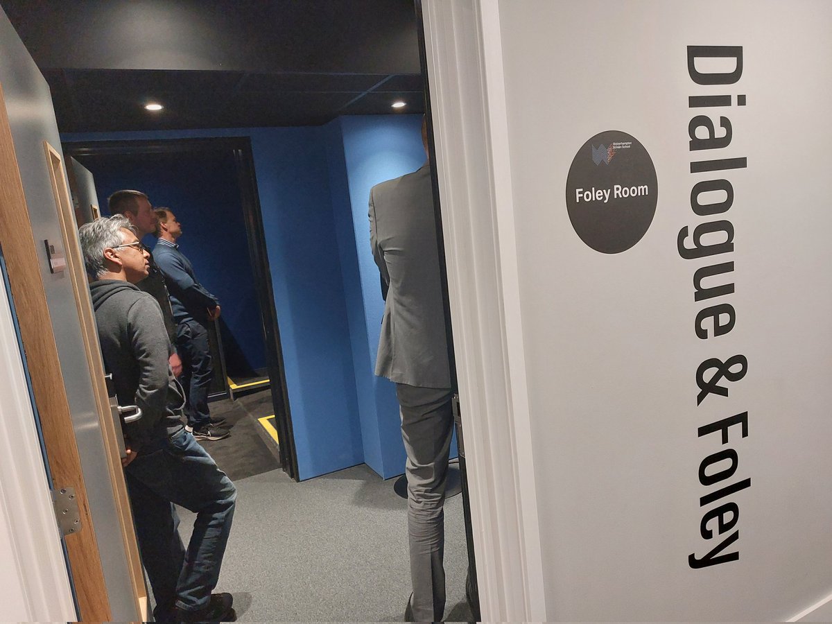 ProfCSchofield's tweet image. Excited to be showing @WolvesEsports @Wolves around our incredible industry standard high spec @wlv_soa #ScreeSchool #esports #Wolverhampton #employability #creative 📽