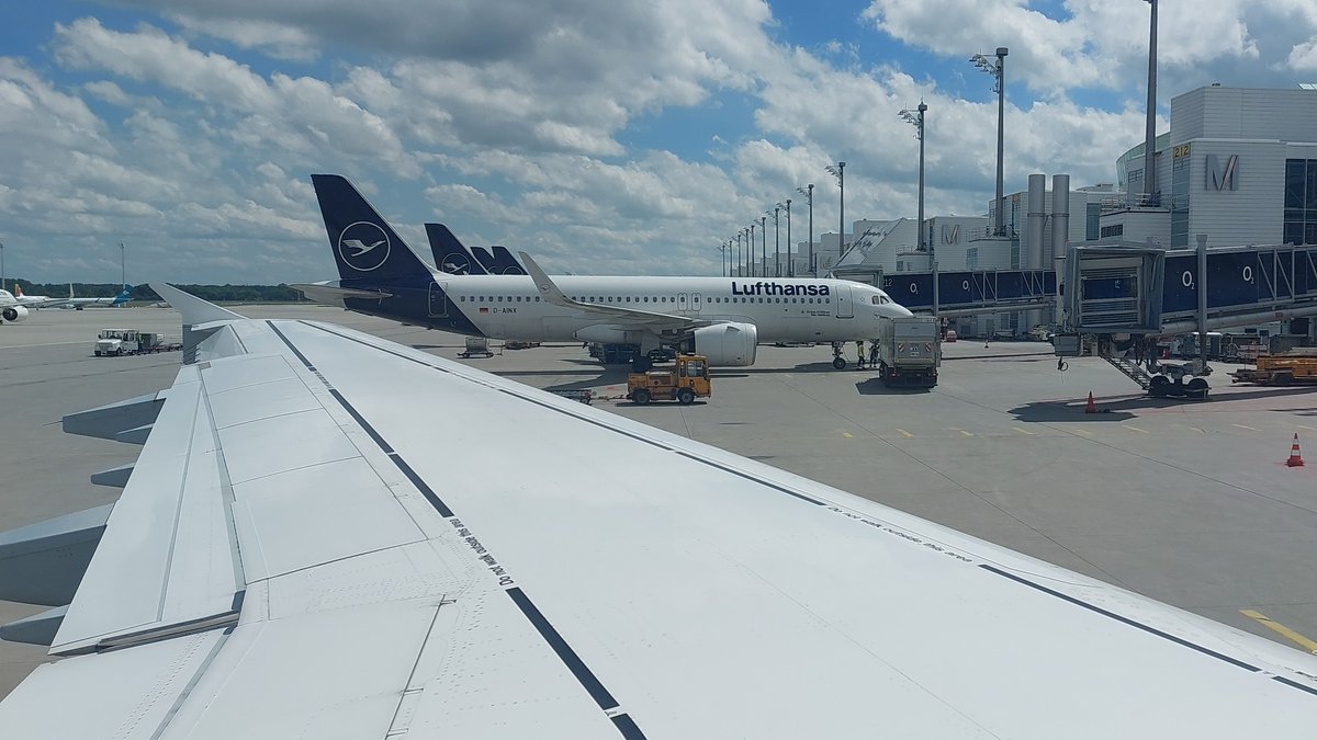 On my way to #Valencia, Spain, for another <a href="/BYOPD/">Build Your Own Particle Detector</a> event during the #EXPOCIÈNCIA 2022 at <a href="/parccientificuv/">PCUV</a> tomorrow.
Looking forward to great new detector designs 😉