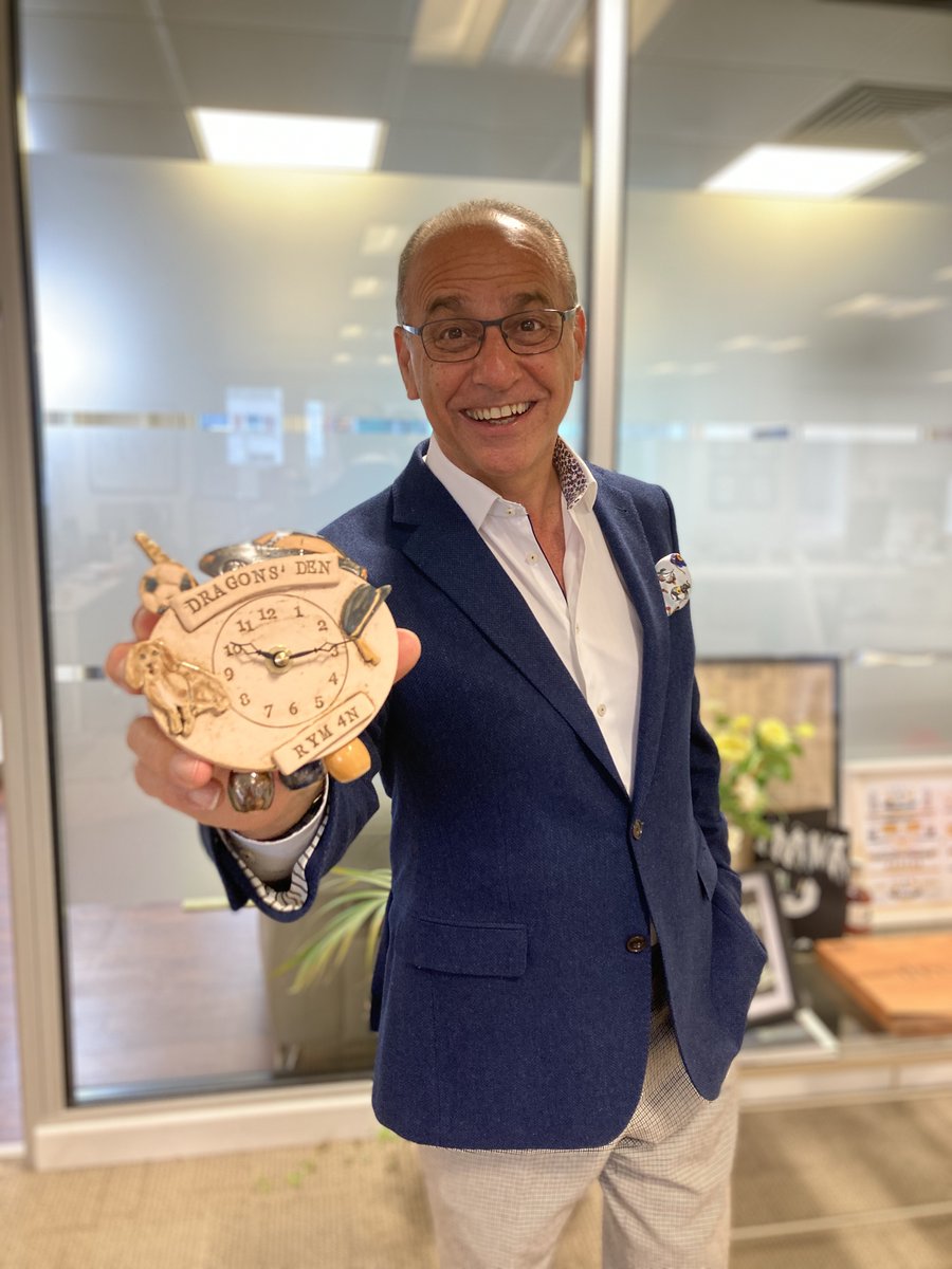 I am delighted to have received this creative gift from one of my #SBS Small Business Sunday winners <a href="/IvetaGoddard/">IvetaGoddardCeramics</a> 🙏👍

It’s captured some of the most important moments and passions in my life !

What would your clock look like?

#ThankYou