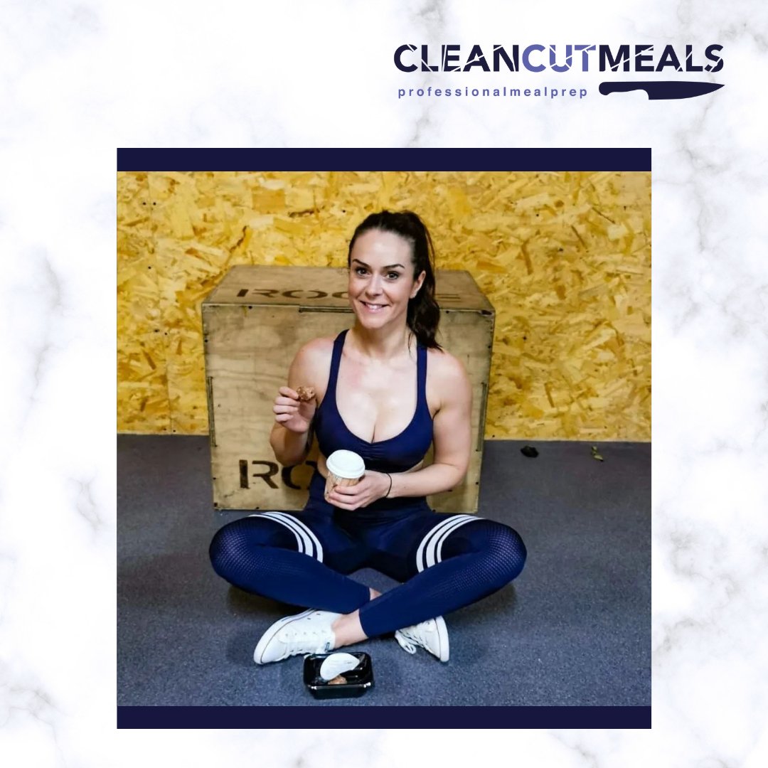 cleancutmeals's tweet photo. In a rush or on the go, our meals and snacks are always ready when you are. 

Our brand ambassador @ursulamacken always has our Strawberry Pro Balls on hand when heading to the gym! 

#eatwell #convenience #nutritious #strawberryproballs #ourmissionisgoodnutition https://t.co/W89Ua23HKo