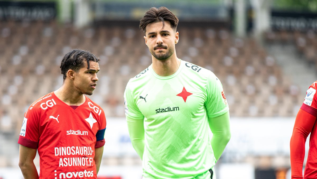 hifkfotboll1897's tweet photo. Eilen jälleen nollapelin pelannut Felix Ferahyan ei ole päästänyt vielä HIFK:ssa maalin maalia 🧱👏 Pelkästään "vasemmalla kädellä" tilasto ei kuitenkaan ole tullut, sillä torjuntoja otteluissa on kertynyt jo toista kymmentä kappaletta. Hyvä Felix 🔥

#HIFKfotboll #SuomenCup https://t.co/Q0neNCFd7Q
