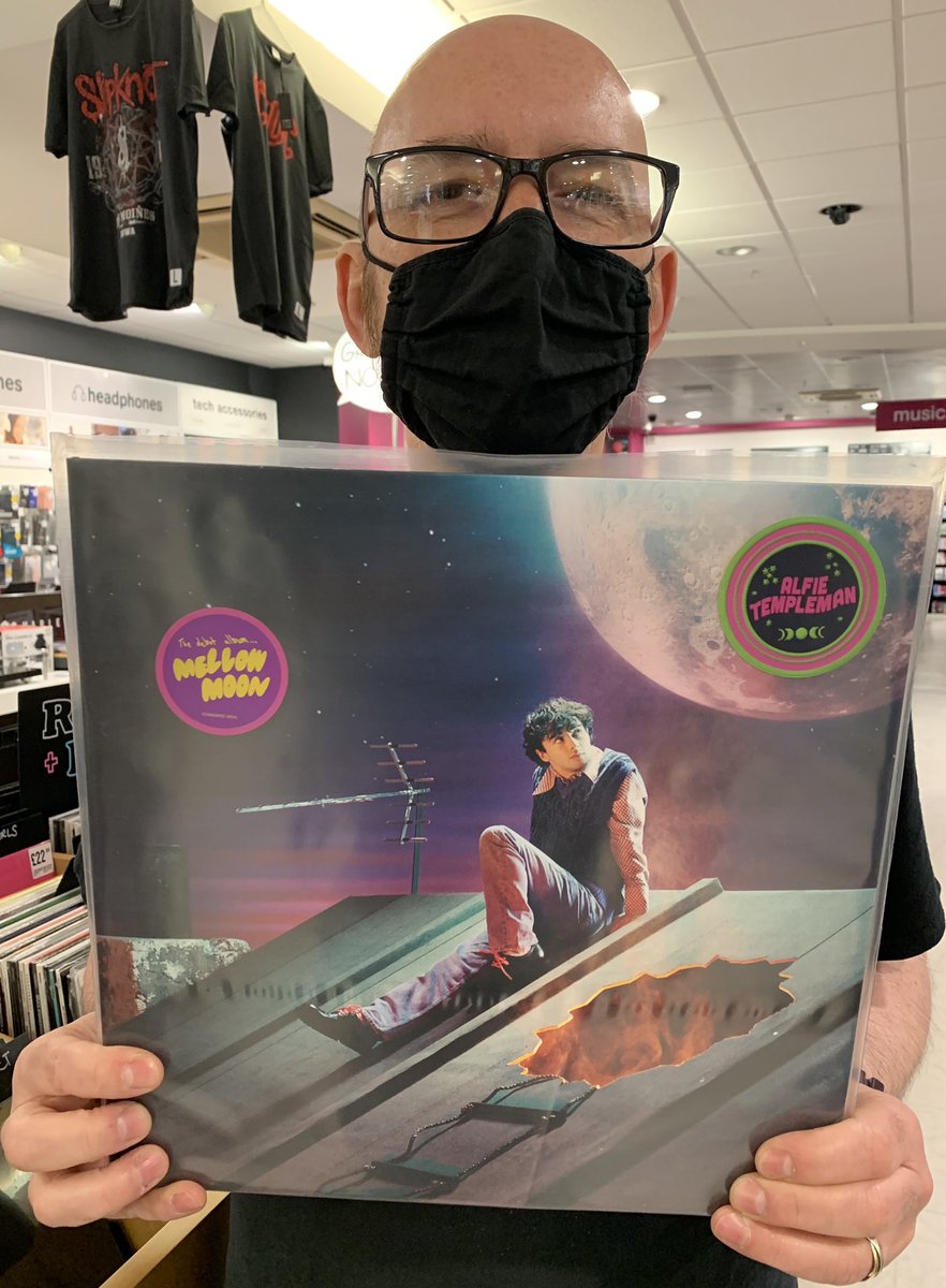 hmvInverness's tweet photo. #OurGraham’s pick is @alfietempleman with his debut album #MellowMoon a great introduction to a talented singer, songwriter & producer.
Own it on #Vinyl & #CD now.
#NewMusicFriday #Playlist #NewReleases
#hmvForTheFans
@ChessClubRecord .
#alfietempleman https://t.co/LTbAjTr6G4