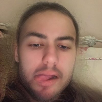 hotbitch283's tweet photo. here is a compilation of my (hotbitch283) real face #FaceReveal #RealFace #RevealFace #FaceReal https://t.co/FK2WI7CMZP