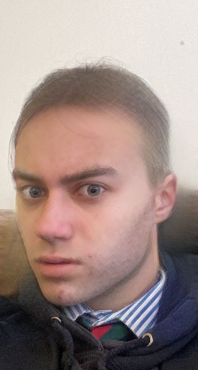 hotbitch283's tweet photo. here is a compilation of my (hotbitch283) real face #FaceReveal #RealFace #RevealFace #FaceReal https://t.co/FK2WI7CMZP