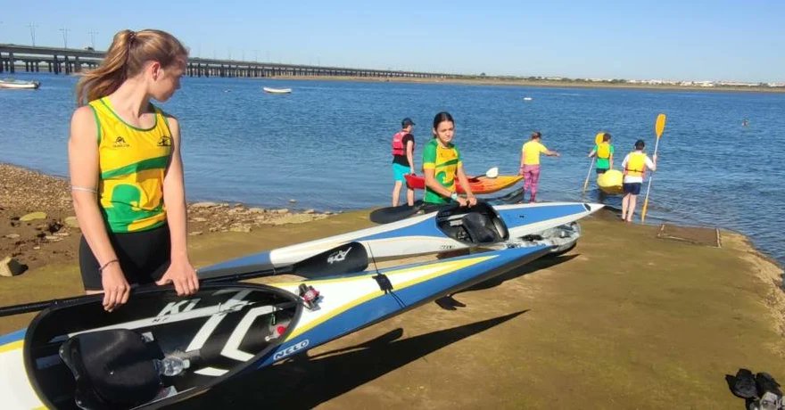iesneruda's tweet photo. Hoy #1BTO Actividades Deportivas - piragüismo - 🚣 https://t.co/OFKy8QEW3k