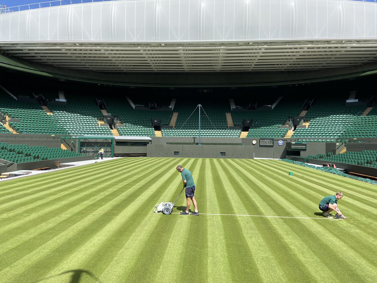 AELTCGroundsman's tweet photo. White lines starting to go down on Court 1 today #MarkingOut https://t.co/mXDBBmZMLS