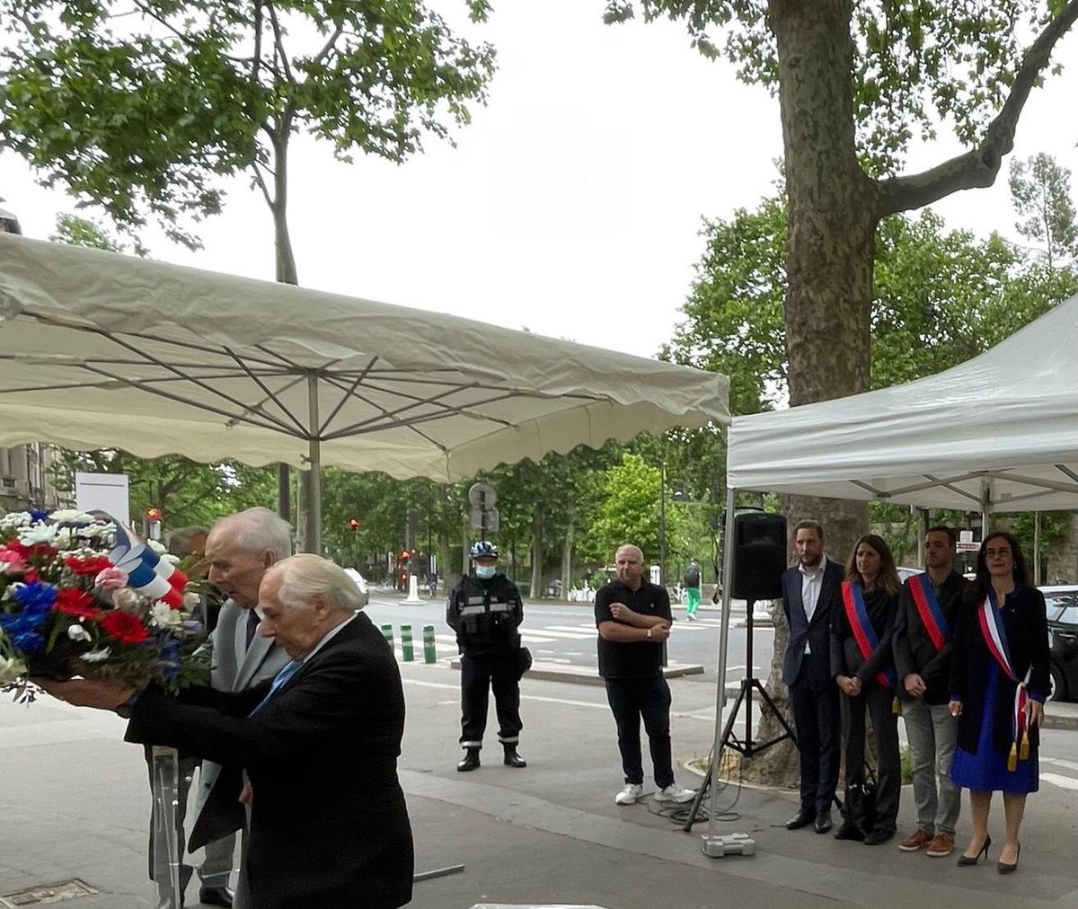 EPierreMarie's tweet photo. Journée nationale de la Résistance - Nous commémorons la première réunion du Conseil national de la Résistance du 27 mai 1943 et rendons hommage à celles et ceux qui se sont levé•es contre l’occupant et le Régime de Vichy, par amour pour leur pays et pour la liberté. https://t.co/R4Ccl6APE1