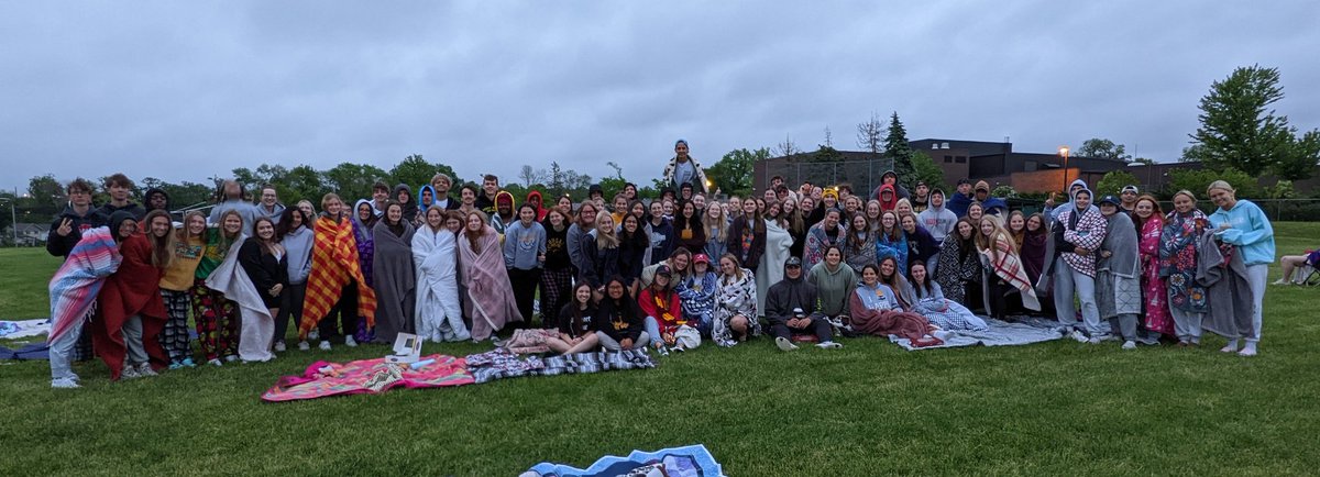 The Class of 2022 Senior Sunrise 🌄 <a href="/Cougs2022/">CLASS OF 2022</a>
