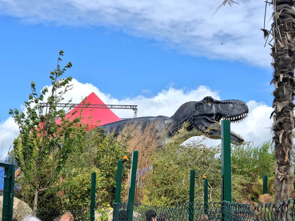 ThomondCommColl's tweet photo. Our 3rd years had a fantastic day out @taytopark. Fabulous way to end their Junior Cycle. Thanks to @LindaMcDonagh9 &amp; Mr Cullinane for arranging &amp; accompanying them!  #jcsp #studentlife #GoTCC @LCETBSchools https://t.co/Wcbuj4IIex