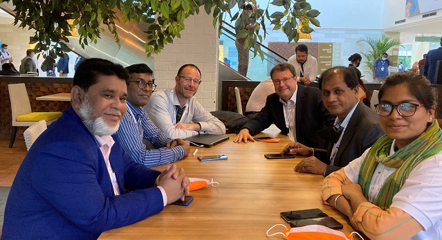 MetOfficeww's tweet photo. #GPDRR2022 has been a great opportunity to meet with partners and have lots of discussions around topics such as #ImpactBasedForecasting, #EarlyWarningForEarlyAction and more https://t.co/XqdYhQR9tU