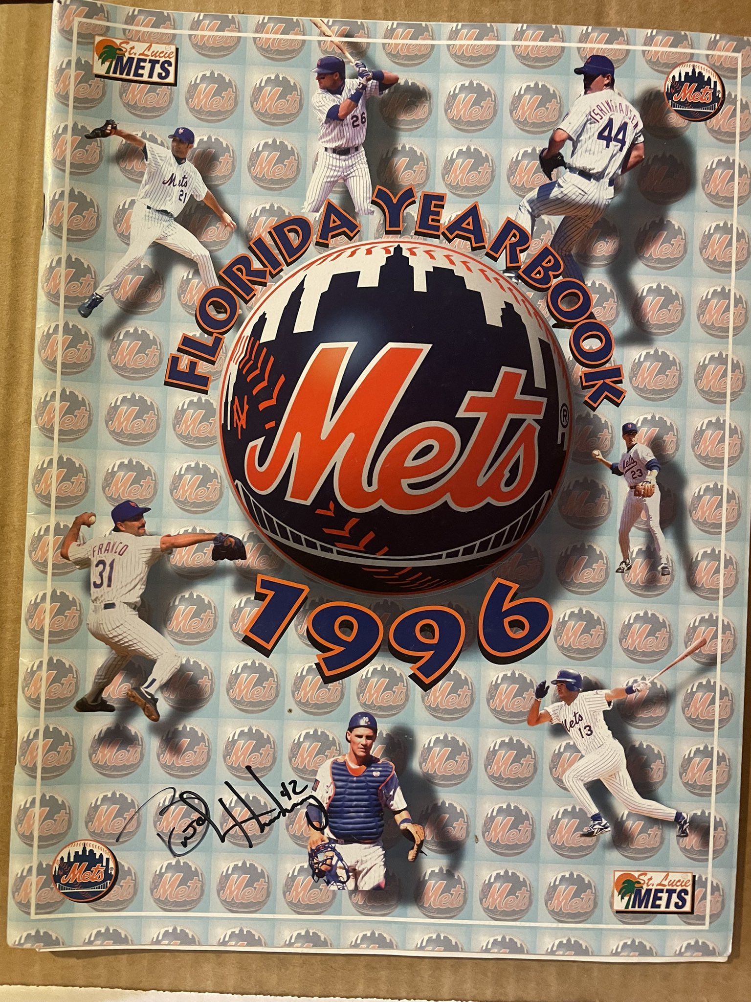 A Happy Mets Birthday to popular switch hitting home run hitting catcher Todd Hundley.    
