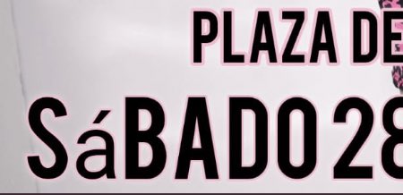 Natalia_Who's tweet photo. Contratad 👏🏼 diseñadores 👏🏼 gráficos 👏🏼 esto 👏🏼 no 👏🏼 hay 👏🏼 por 👏🏼 dónde 👏🏼 cogerlo 👏🏼 https://t.co/qdLcKBNgKh