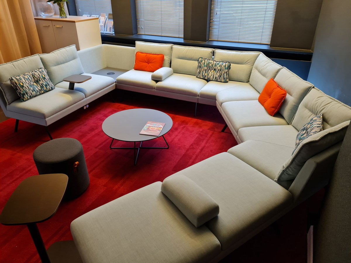 Huntoffice Interiors tweet media