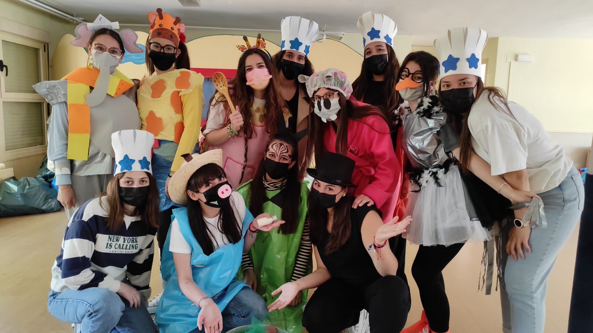 gregorioferva's tweet photo. Preciosa mañana la que han pasado las alumnas de #EducaciónInfantil compartiendo cuentos con los niños y niñas de la Escuela Infantil La Cigüeña y La Casita de Niños y Niñas Los Pajarillos. Fantástico trabajo de nuestras alumnas aplicando todo lo que aprenden en el aula.#EDIN_GF https://t.co/qG8qU24rkk