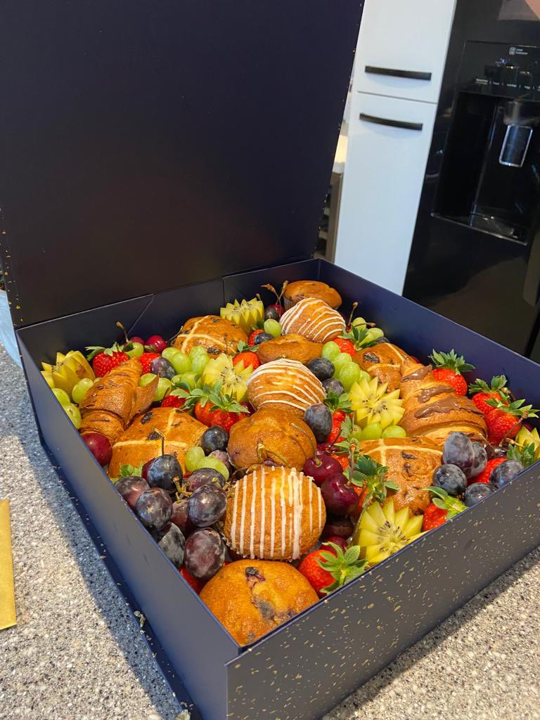 One of our adult second year student nurses, on her last day of placement for her second year! 🤩🙌🏻 thank you Oncology for your support and for providing Erin with this experience and learning opportunities <a href="/PreRegJersey/">Pre-Reg Nursing and Midwifery Jersey</a> @SkillsTeam_JGH  <a href="/DegreeHCSJersey/">Faculty of Health Education Postgrad Team</a> @ChiefNurseJsy