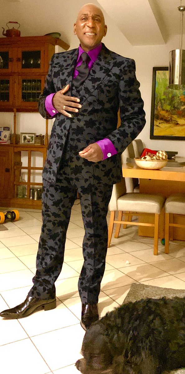 colinmcfarlane's tweet photo. 😊ALOT of you were asking me about my suit at the Lincolnshire Business Excellence awards that I hosted last night, both at the event & online, so here is a full length shot with my dog accessory at the after party the lovely George!🐶 Ensemble by @WilliamHuntRow👌🏾
#LBX22 https://t.co/LMqcb3RTkM