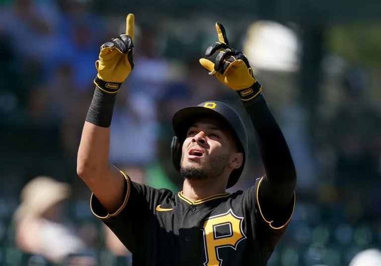 BeisbolConTodo's tweet photo. Tucupita Marcano se gana el ascenso a Pittsburgh a fuerza de batazos. Leelo por: https://t.co/IKplUnJF6c / @MLBVenezuela / @piratasbeisbol / #BCTMLB https://t.co/dIYYtKZxDz