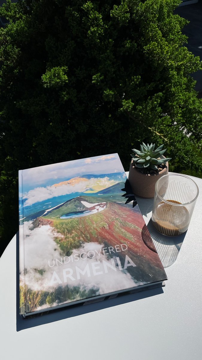 Ararat Box tweet media