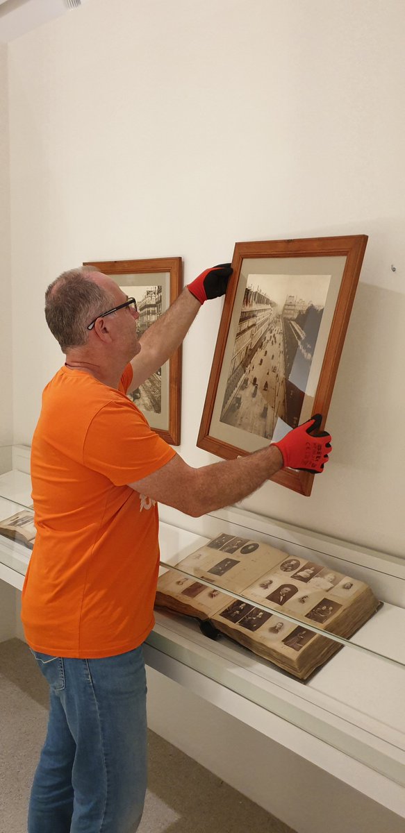 #jourdefermeture
L’équipe du #MuseeUnterlinden a procédé à la mise en place de nouvelles #oeuvres du 19e siècle (tirage du 20e pour certaines) dans le cabinet de #photographie (issues de l'atelier Braun &amp; Cie et de la Maison Mayer Frères &amp; Pierson)