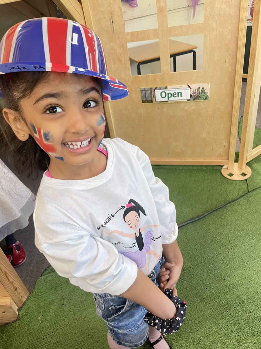 SaboorArkTindal's tweet photo. Ready for our day of celebrations 🎉 #TeamTindal #Tindalcelebrates #arkcelebrates #eyfs #eyshare #Jubilee @arktindal 🇬🇧 https://t.co/EgPXHUGqPQ