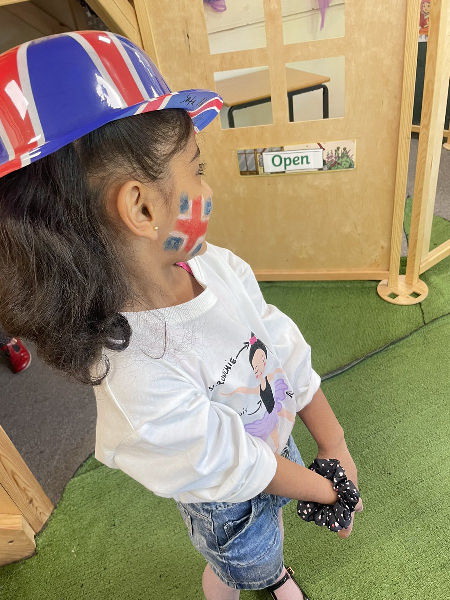 SaboorArkTindal's tweet photo. Ready for our day of celebrations 🎉 #TeamTindal #Tindalcelebrates #arkcelebrates #eyfs #eyshare #Jubilee @arktindal 🇬🇧 https://t.co/EgPXHUGqPQ