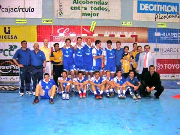 AngelXimenezBM's tweet photo. 🥳 ¡Hoy recibimos a nuestras #PastGenerations 1986-1989 🤾♂️ y como siempre os contamos más sobre ellas en nuestro #Facebook!
🔝 Muchos éxitos nos trajeron estas generaciones a nivel de cantera... ¡Y vaya álbum 🖼 nos traen! 🤩
📸 https://t.co/Ewmnh9V0X6
#VamosMiGenil #VamosAX https://t.co/3PQmjuHjnL