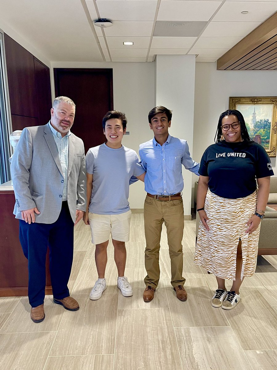 Introducing our 2022 <a href="/BankofAmerica/">Bank of America</a> Columbia Student Leaders. These bright minds from <a href="/RBHSGators/">River Bluff High School</a> &amp; <a href="/LHS_WILDCATS/">Lexington HS Wildcat Athletics</a>  will be interning this summer at <a href="/UWMidlands/">United Way of the Midlands</a> &amp; <a href="/BGAcademy_Club/">BE GREAT Academy</a>.