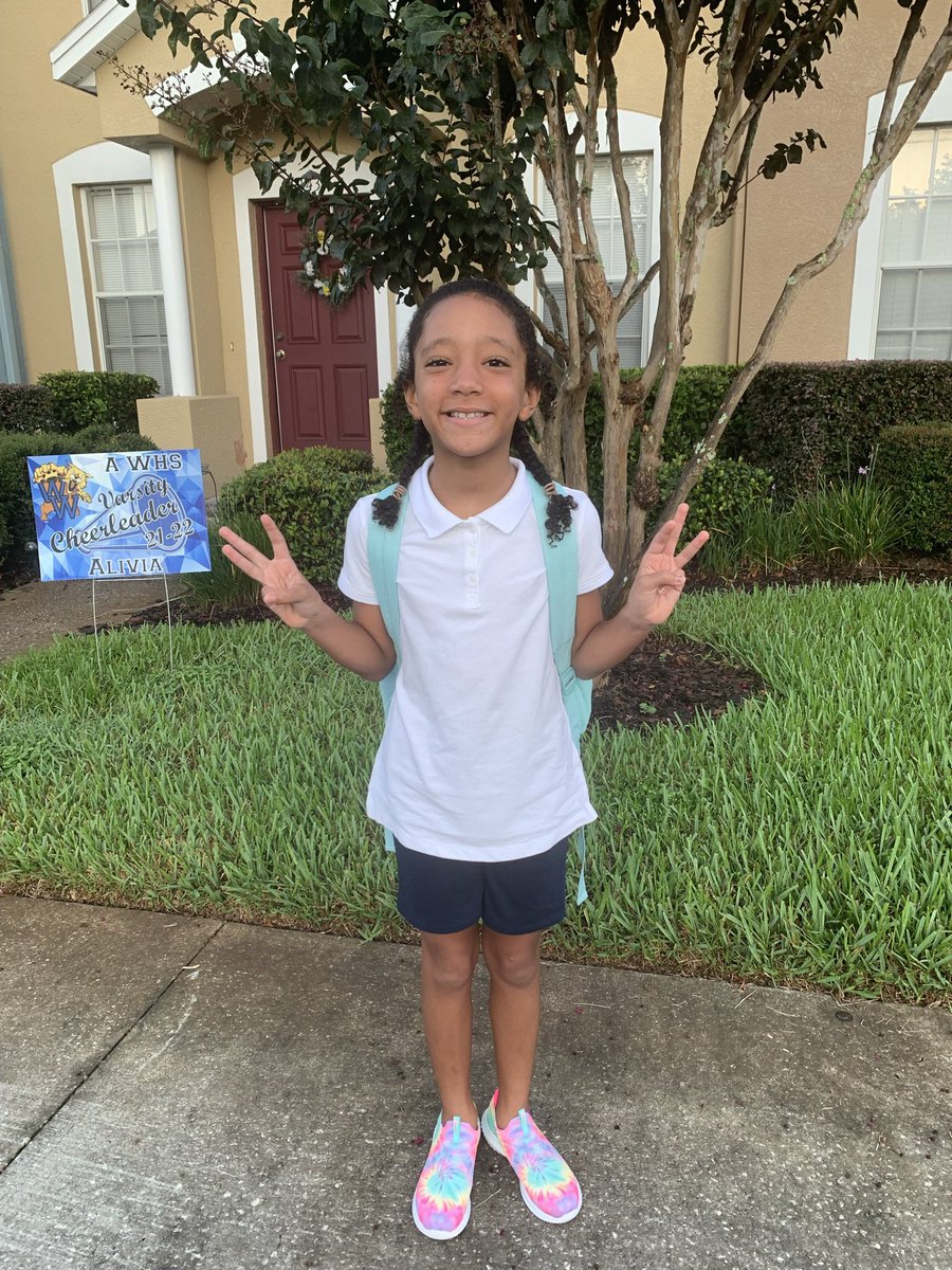 hvaughn33's tweet photo. From the first day of school to the last, Kaezli has had a great school year.
Thank you to all of her teachers for keeping her safe and making her feel loved! I can’t thank you enough! You are appreciated! ❤️
#WeWantFour🐯#TeamPerryPritchard 📚#Summer2022 ☀️#ThankYourTeachers 🍎 https://t.co/53R8XBxeDG