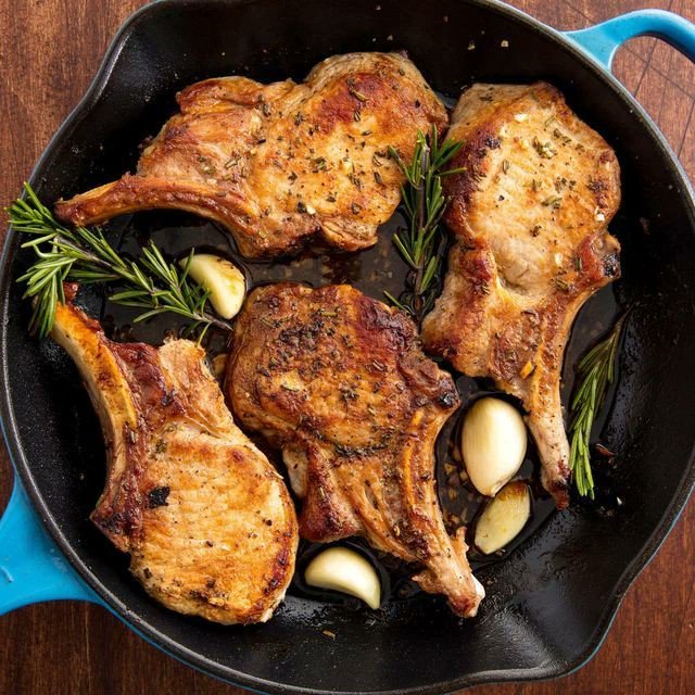 SammiSoh's tweet photo. -A Thread-

Ini membantu saudara muslim utk menghindari termakan daging babi secara tdk sengaja. Ini bbrp istilahnya:

1. Istilah SWINE digunakan untuk keseluruhan jenis masakan babi. Mulai dari babi guling, babi bakar, dan yang digoreng https://t.co/ocJTHNAkV0