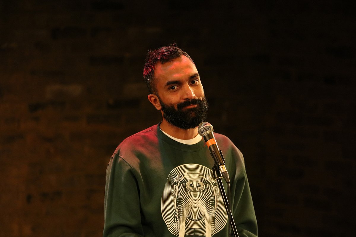 We had lots of fun last week at "The Funny Side of Earlsfield" (21 May 2022) with short spots from Ashish Suri and Sam Nicoresti. Go check out these rising stars of comedy!