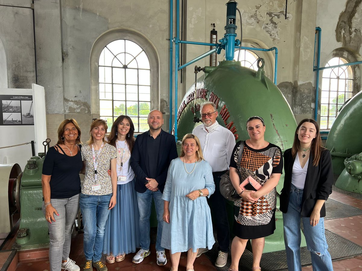 gbscaroni's tweet photo. Inaugurate all'Idrovora di #Jesolo le due mostre fotografiche sul territorio e le bonifiche. L'iniziativa rientra fra le attività dell'edizione 2022 di @terrevolute. 📸Giovedì e venerdì dedicati agli studenti jesolani, da sabato accesso libero.
#JesoloCittàdaVivere https://t.co/tbQ6eeeaSN