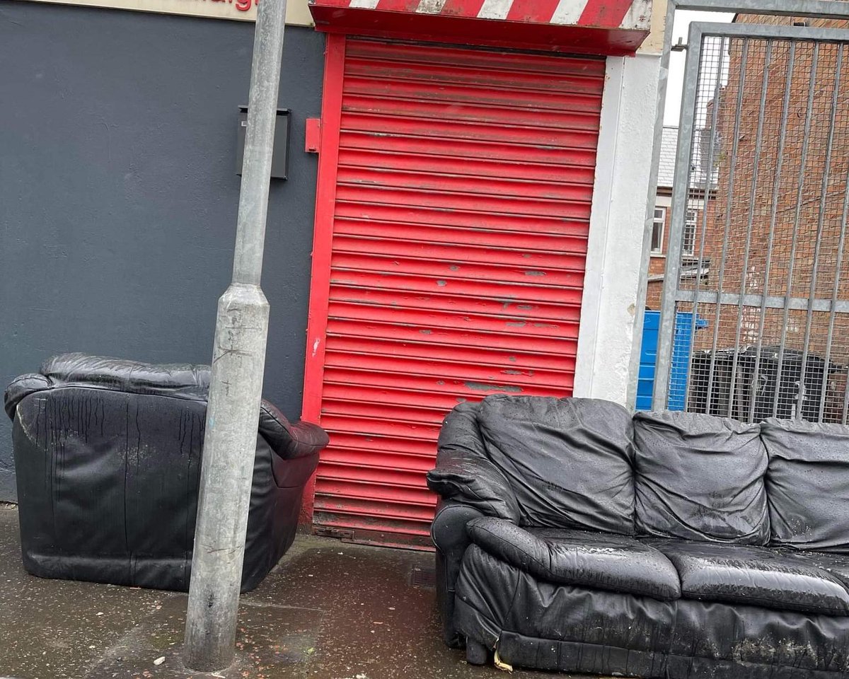 BeechmountBRC's tweet image. Folks Let's keep Beechmount tidy ✊