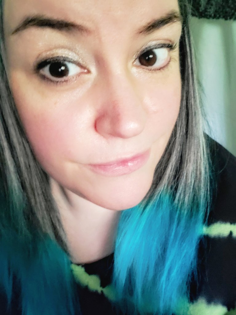 Piece_of_Pisces's tweet photo. Highly recommend the Amplifed line from @manicpanicnyc #ManicPanic #Amplified #AtomicTurquoise it really holds the color for a long time 💙🧜‍♀️🌈💎💠🔹️🟦 https://t.co/CDEnHxAccG