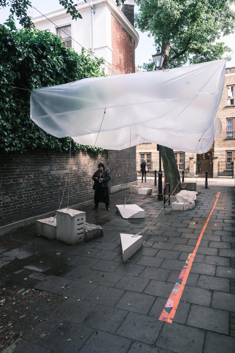 hyunsguns's tweet photo. stumbled across some design installations  on my lunch break in clerkenwell #CDW #streetphotography @CDWfestival https://t.co/EhVPaxoMdU