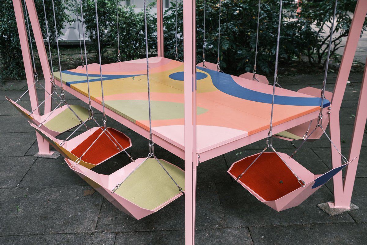 hyunsguns's tweet photo. stumbled across some design installations  on my lunch break in clerkenwell #CDW #streetphotography @CDWfestival https://t.co/EhVPaxoMdU