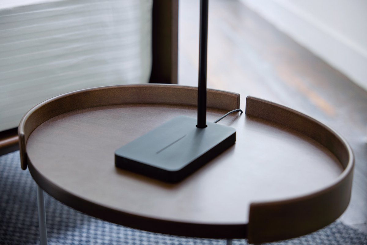 designnewspost's tweet photo. 川上元美さんがデザインした「PHOTON フォトン」は、シンプルな木製ボディを個性的なデザインの金属脚が支えるベッドフレームで、マットレスを受け止めるボディはシャープなラインで構成されています。あわせて同じく木と金属の組み合わせのナイトテーブルも発売されています。https://t.co/yaRpQGbM9m https://t.co/LbuVzRGd5a