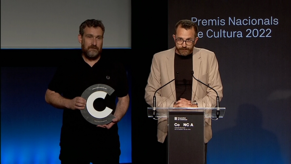 🔴 Càntut. Cançons de tradició oral, Premi Nacional de Cultura per difondre el patrimoni musical de transmissió oral de les comarques gironines bit.ly/3wVb1rZ