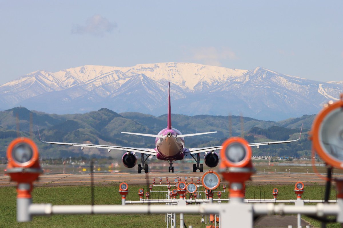 planef16's tweet photo. ＃仙台国際空港 https://t.co/9RDyxVd2fI