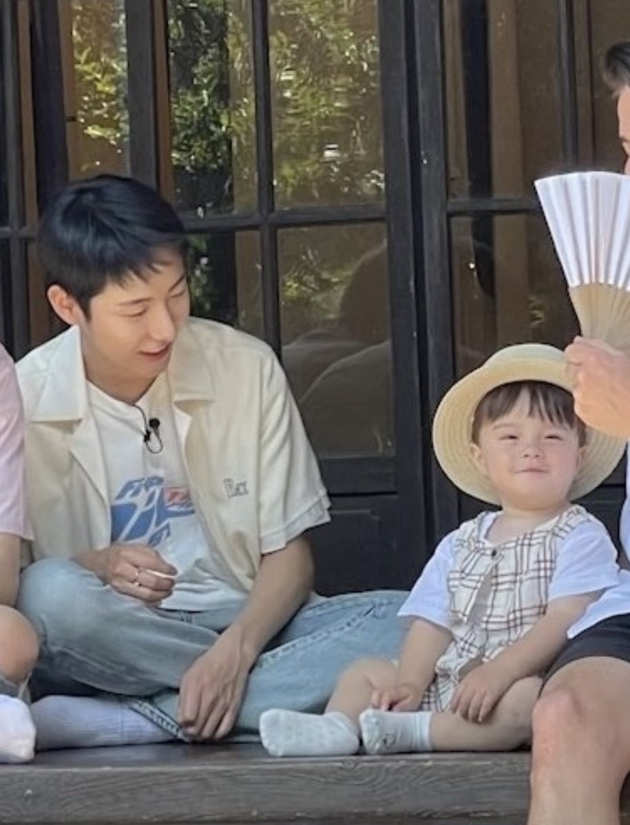 คนไหนแจ้มอ้นกว่ากันเนี่ย