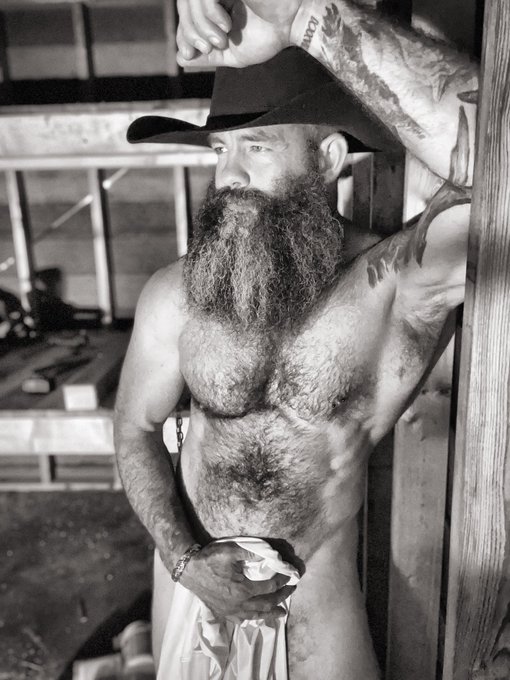 #wetbeard #onlyfans #collabwithme https://t.co/PuxAUTBCsd
