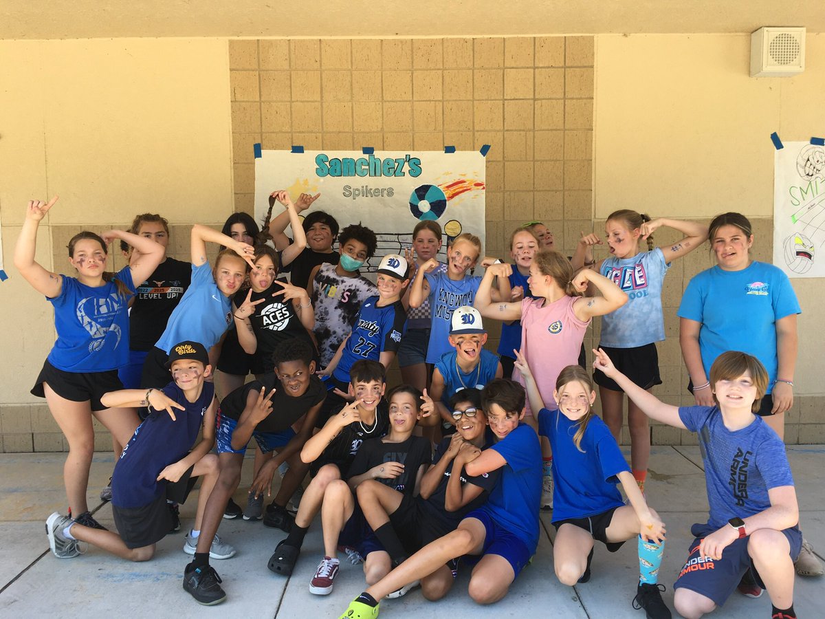 mrssanchez_DWE's tweet photo. 5th Grade vs Staff Volleyball Game! 🏐 Since we were opponents for the day, they were #1 and I was #2. 🥴 One of many DWE traditions to celebrate our 5th grade dolphins. #classof2029 #teacherswon
@CoachTorres_DWE @HumbleISD_DWE https://t.co/QPjDQgusKr