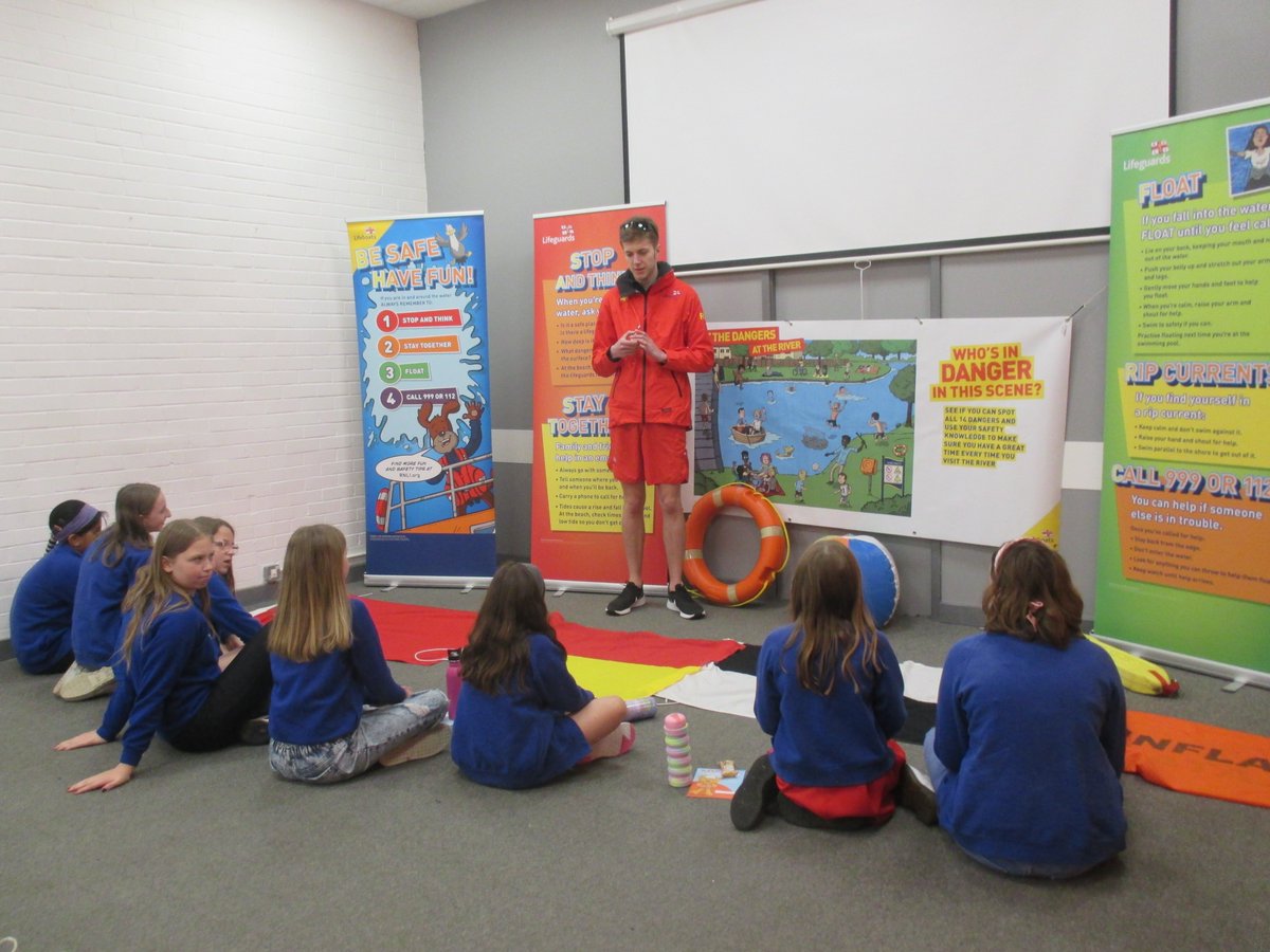 DraytonJuniorSchool tweet media