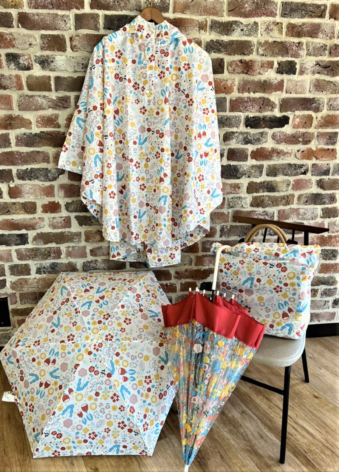 WEB限定カラー有 mizutamaさん レイングッズ フラワーブルー柄