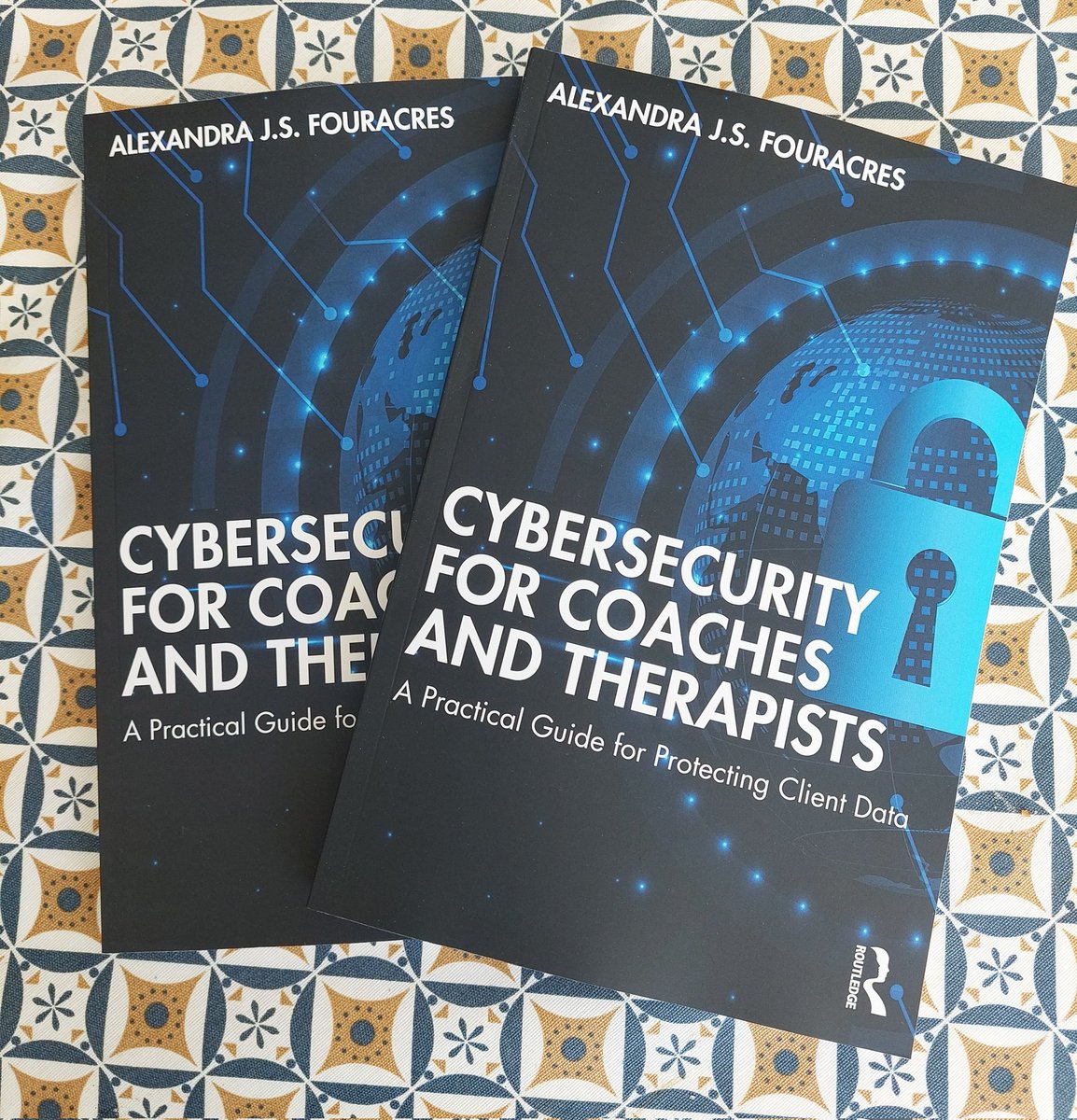 I take my clients privacy seriously and being a coach who predominantly uses zoom, I hope this book gives me information to keep doing that safely 😀
#onlinecoaching #lifecoaching