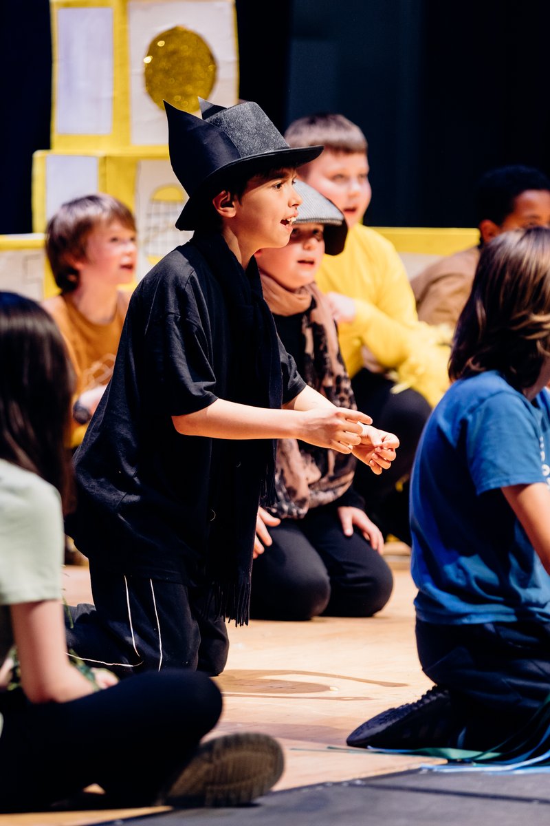 edintfest's tweet photo. Here are a few highlights from Scotland's debut #SnappyOperas with @mahoganyopera at @queens_hall! π
It was fantastic to see the 10-minute operas come to life on stage, with brilliant performances from @Leith_Primary, @st_marys_leith, @hermitageparkps and @LorneSchool. https://t.co/piLoC4Hof0