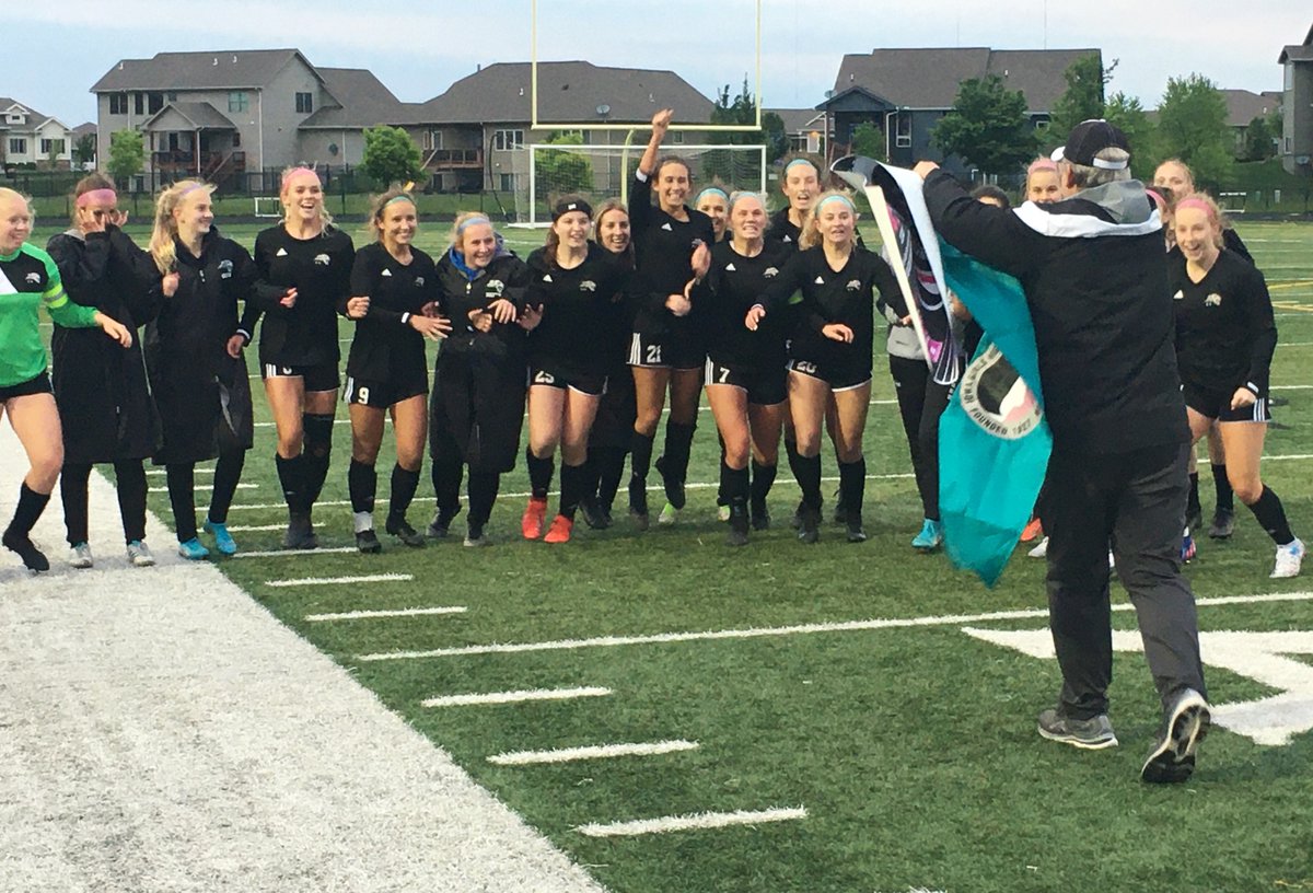 . <a href="/katebergan/">kate bergan</a>, <a href="/ellabecker24/">ella</a> lead <a href="/ACHSJagsSoccer/">ACHS Girls Soccer</a> back to the state tournament: ankenyfanatic.com/2022/05/27/sav…